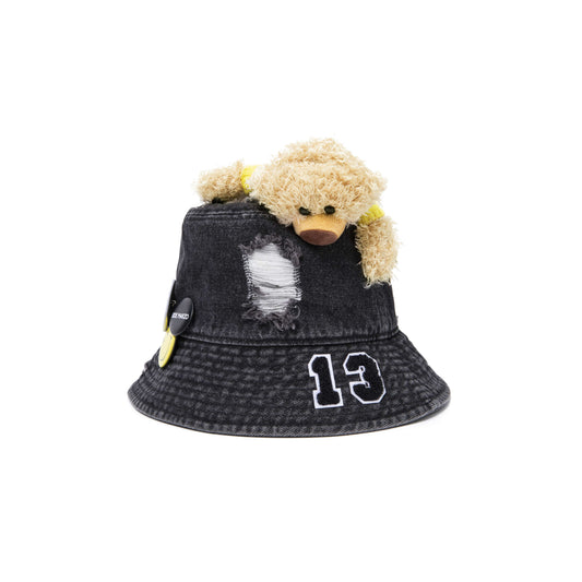13DE MARZO BROKEN PIN BUCKET HAT